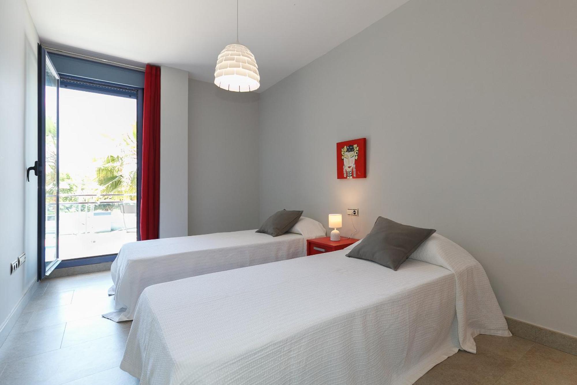 Uhc Mar Augusta Family Complex Daire Cambrils Oda fotoğraf