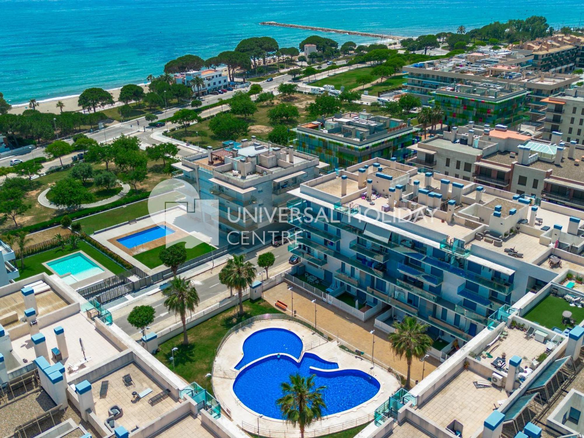 Uhc Mar Augusta Family Complex Daire Cambrils Oda fotoğraf