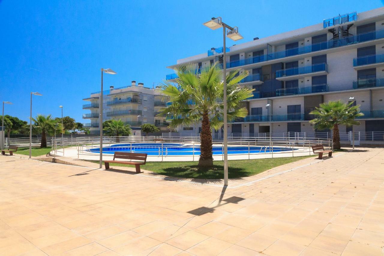 Uhc Mar Augusta Family Complex Daire Cambrils Oda fotoğraf